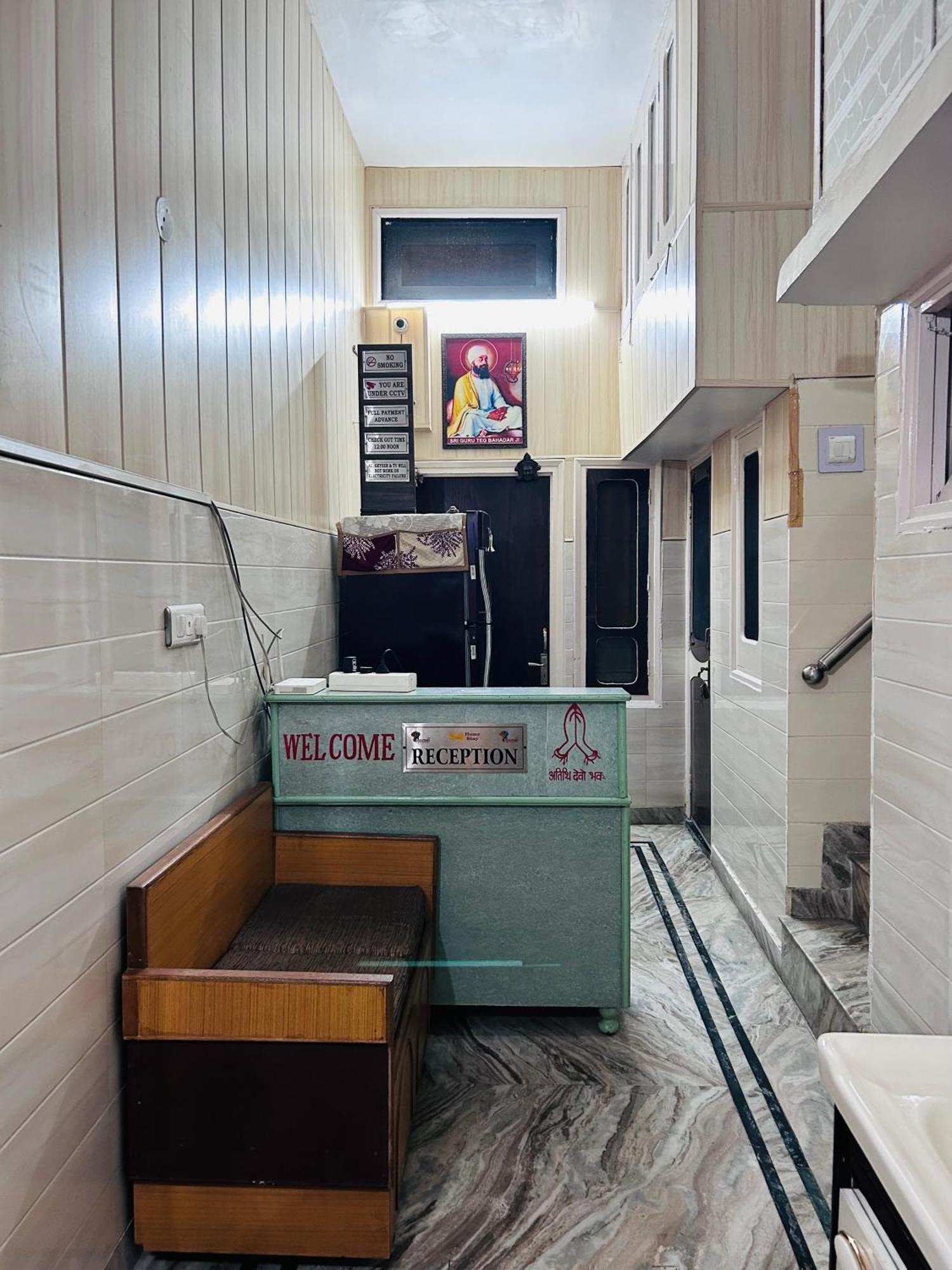 S4 Home Stay Hotel -300 Meters From Golden Temple Amritsar Exterior photo