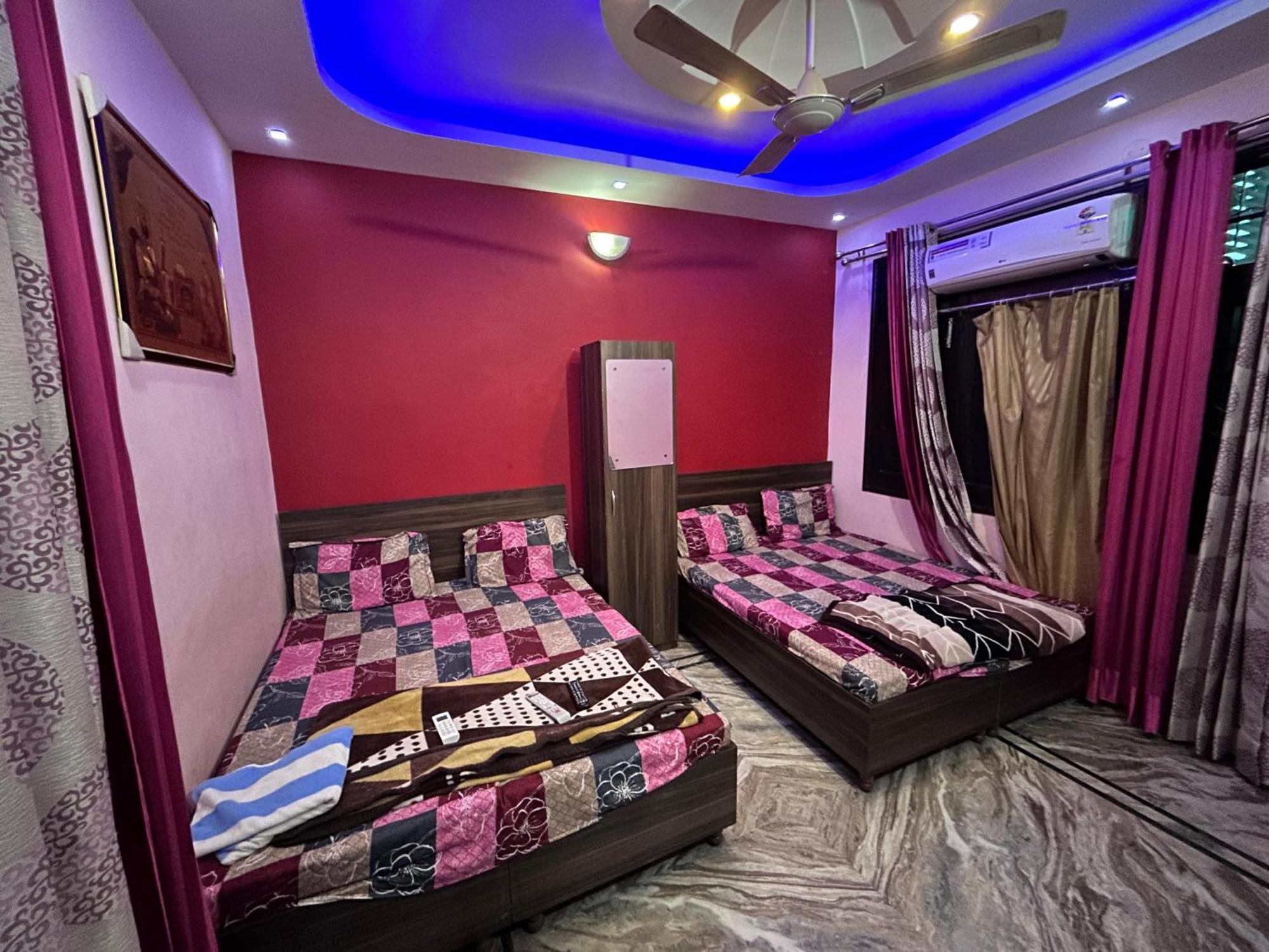 S4 Home Stay Hotel -300 Meters From Golden Temple Amritsar Exterior photo