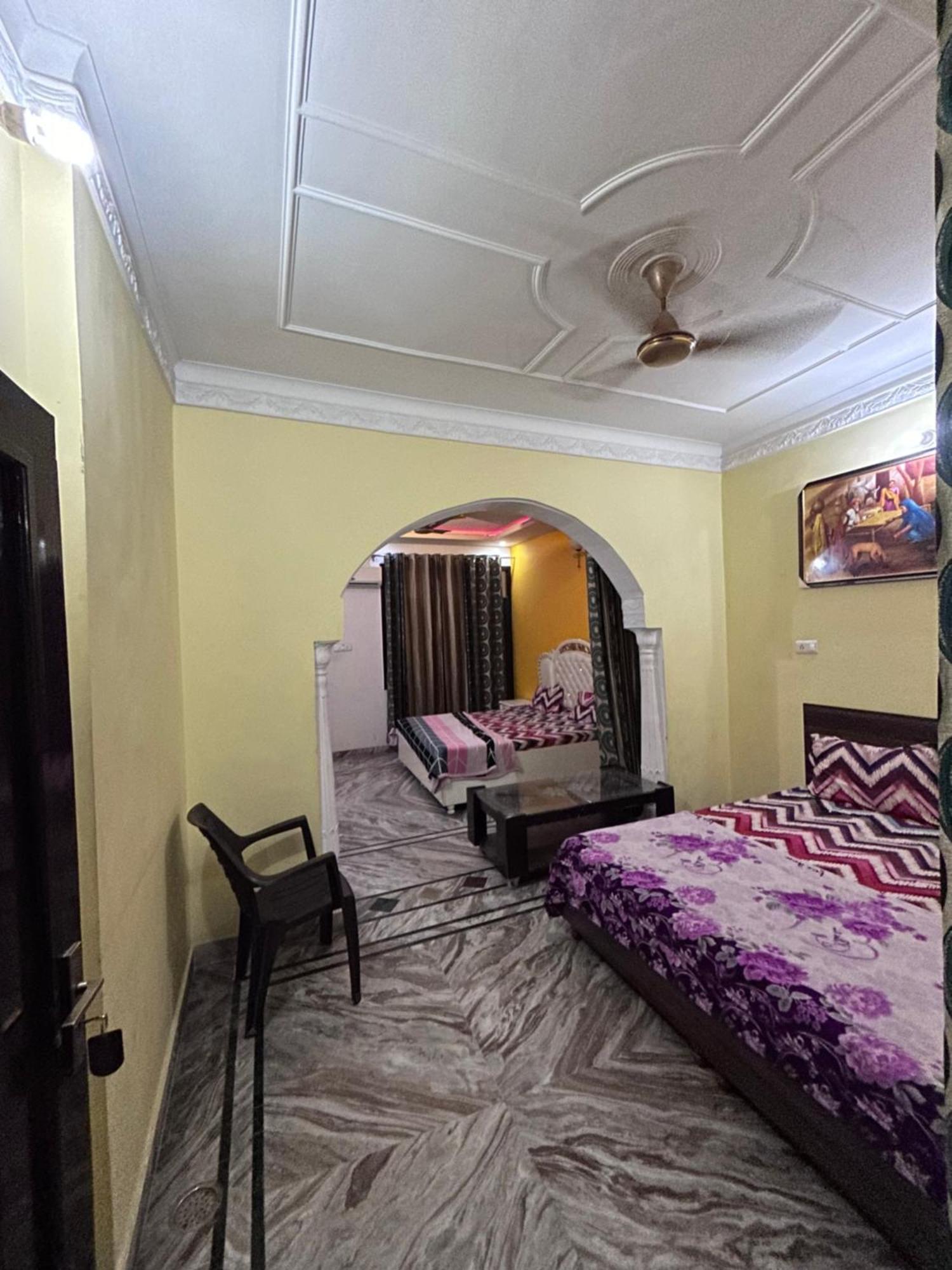 S4 Home Stay Hotel -300 Meters From Golden Temple Amritsar Exterior photo
